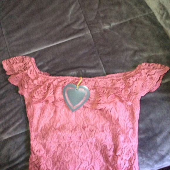 ASOS|CLUB L| LACE DRESS - Picture 2 of 4